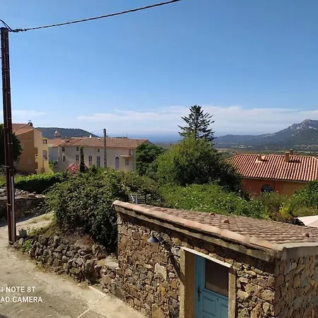 Duplex Avec Jardin, Proche Village 아파트